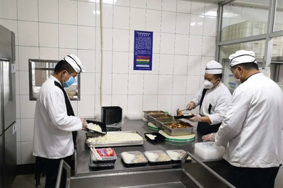 隔离不隔爱——后勤管理处全力保障教职工青年公寓居住与餐饮服务